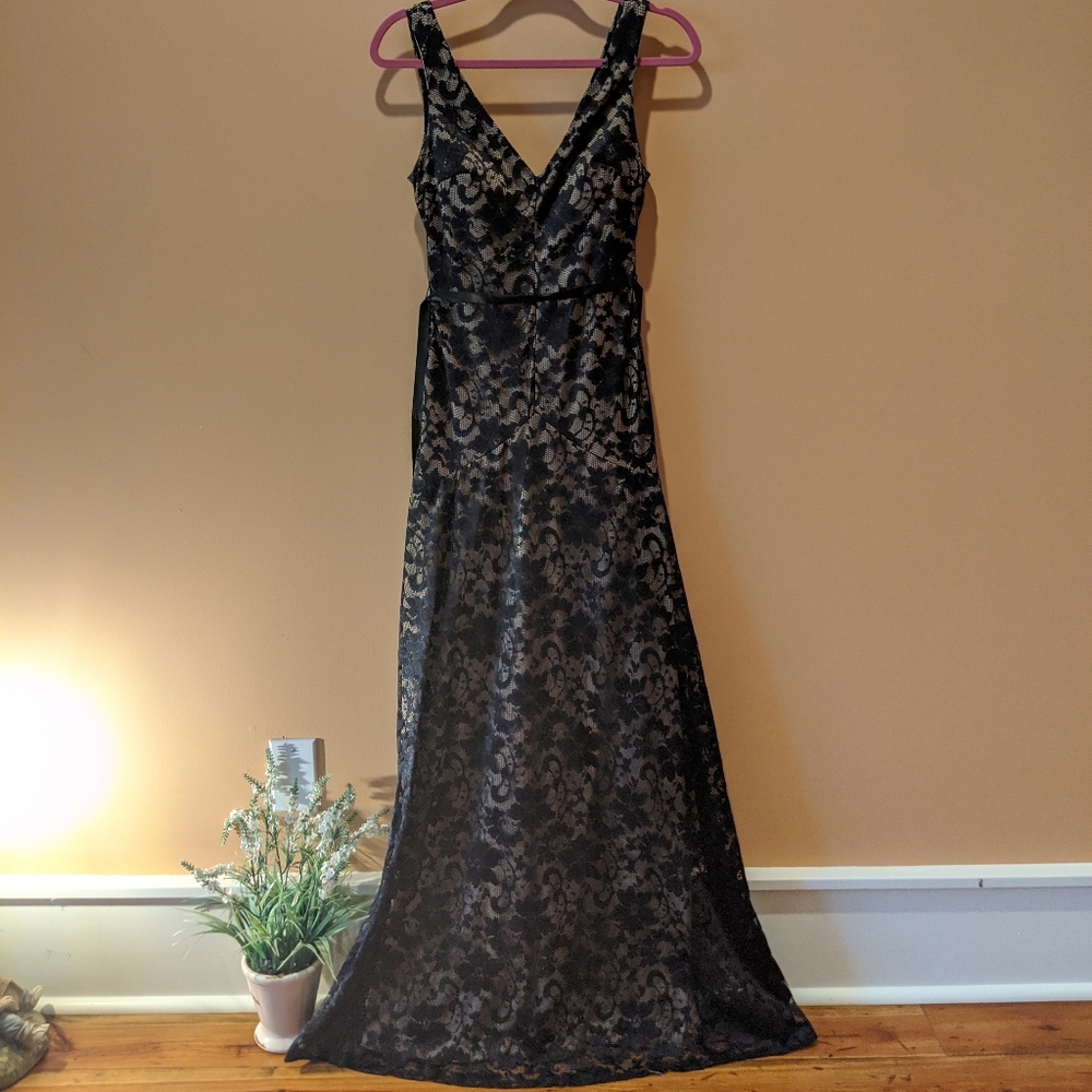 Black & Nude lace maxi